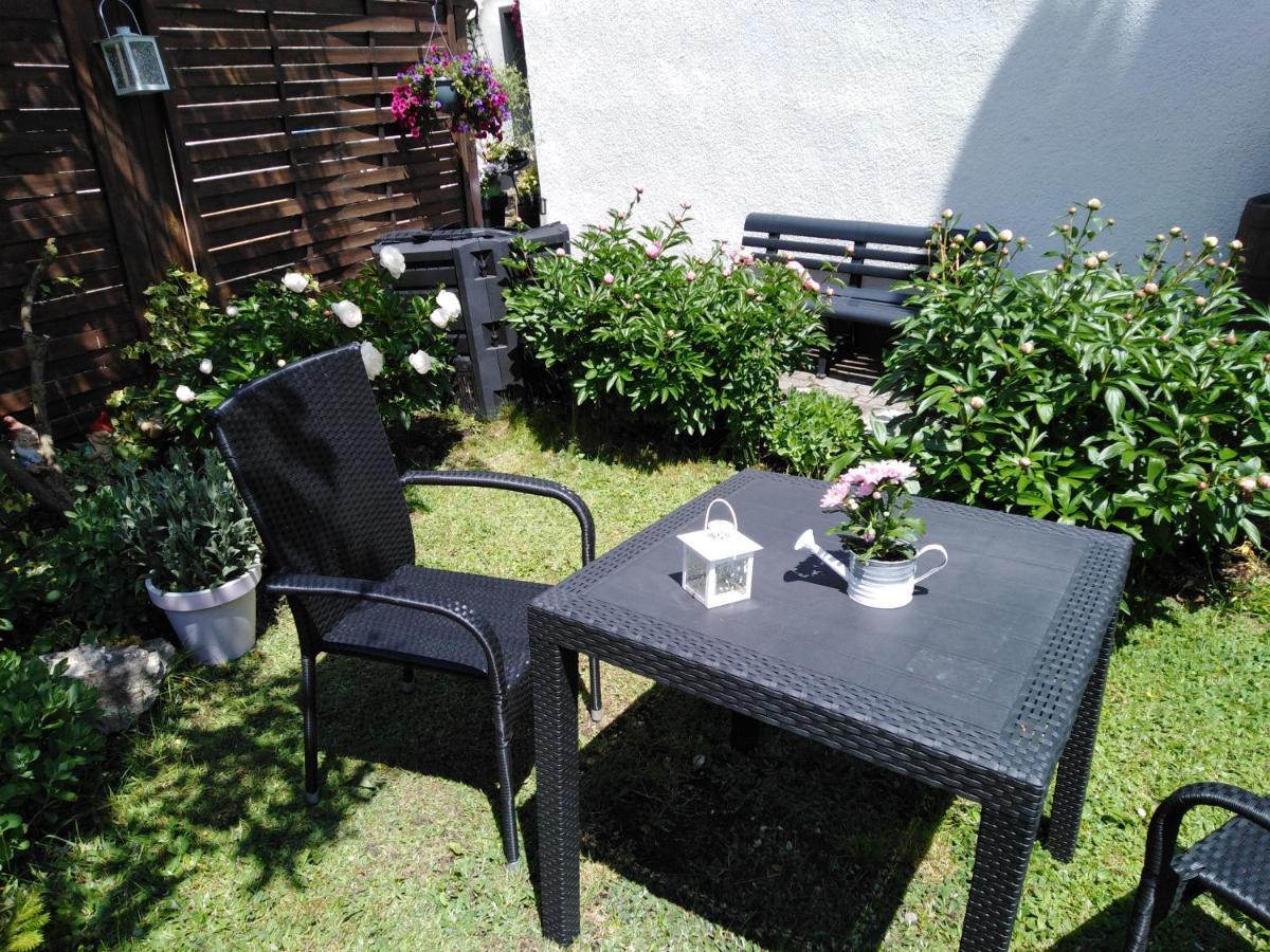 Ferienwohnung Mit Kleinem Garten Sonnenbühl Екстериор снимка