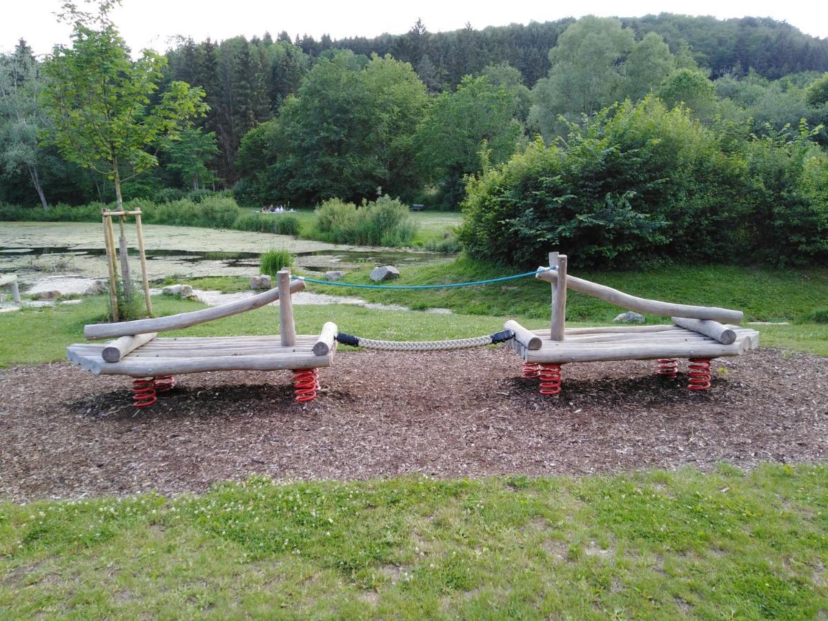 Ferienwohnung Mit Kleinem Garten Sonnenbühl Екстериор снимка