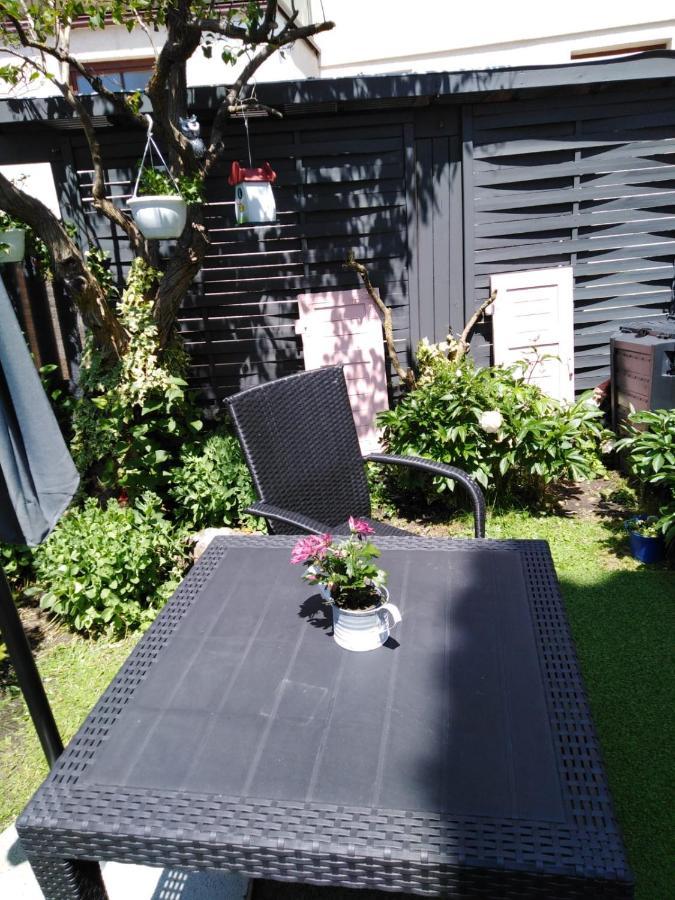 Ferienwohnung Mit Kleinem Garten Sonnenbühl Екстериор снимка