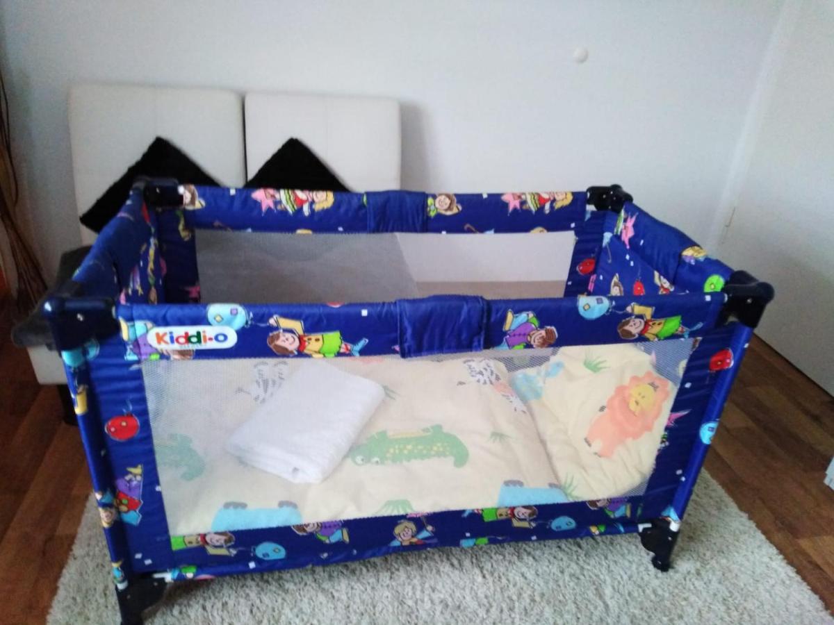 Ferienwohnung Mit Kleinem Garten Sonnenbühl Екстериор снимка